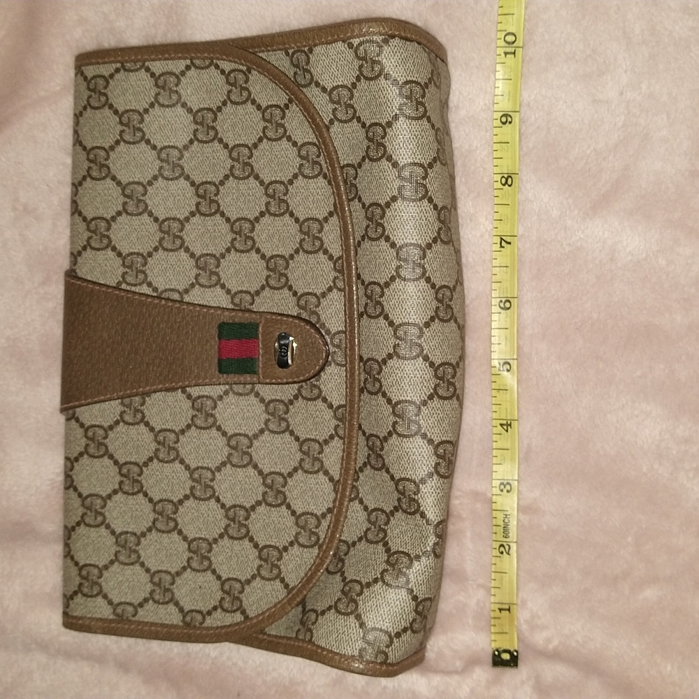 Vintage Gucci Clutch EUC